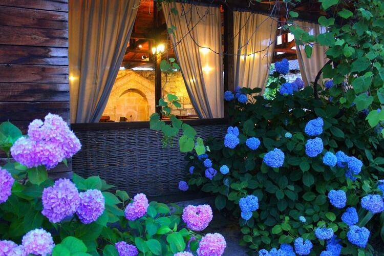 Алаку (Alaku) Hotel