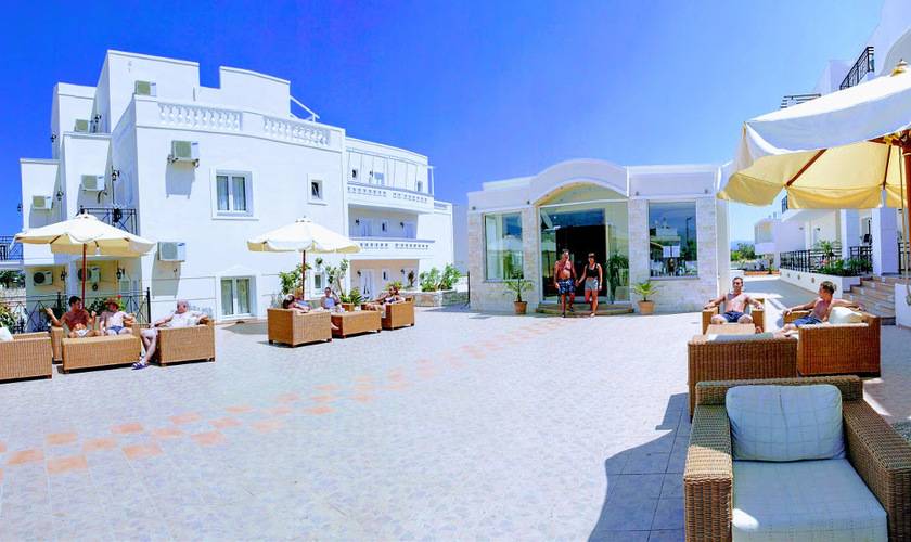 Yiannis Manos Hotel