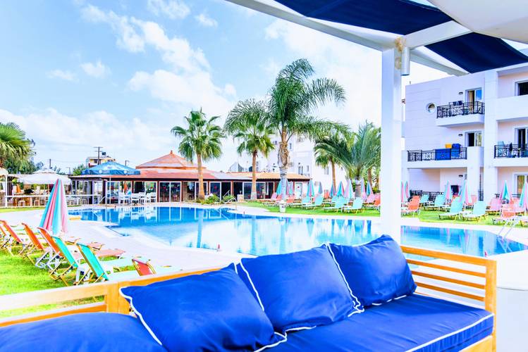Yiannis Manos Hotel