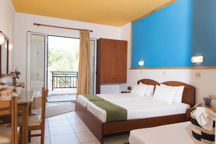 Yiannis Manos Hotel