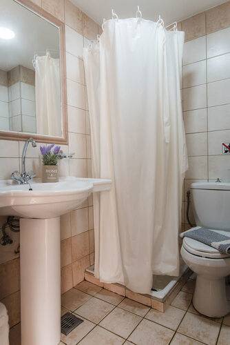 Yiannis Manos Hotel