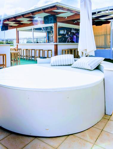Yiannis Manos Hotel