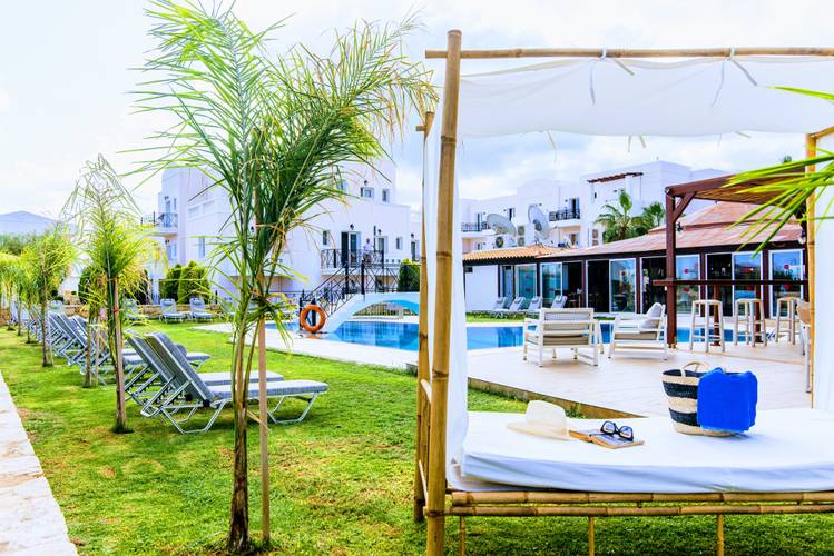 Yiannis Manos Hotel