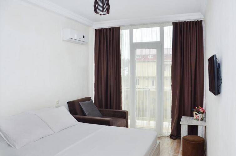 Crown Hotel