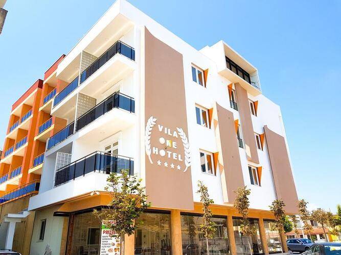 Vila One Beach Hotel
