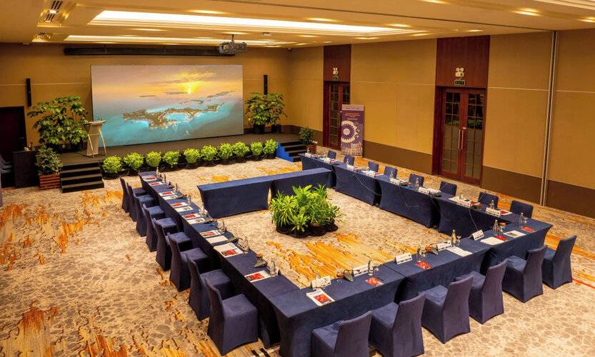 Hard Rock Hotel Maldives