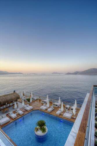Meis Exclusive Hotel
