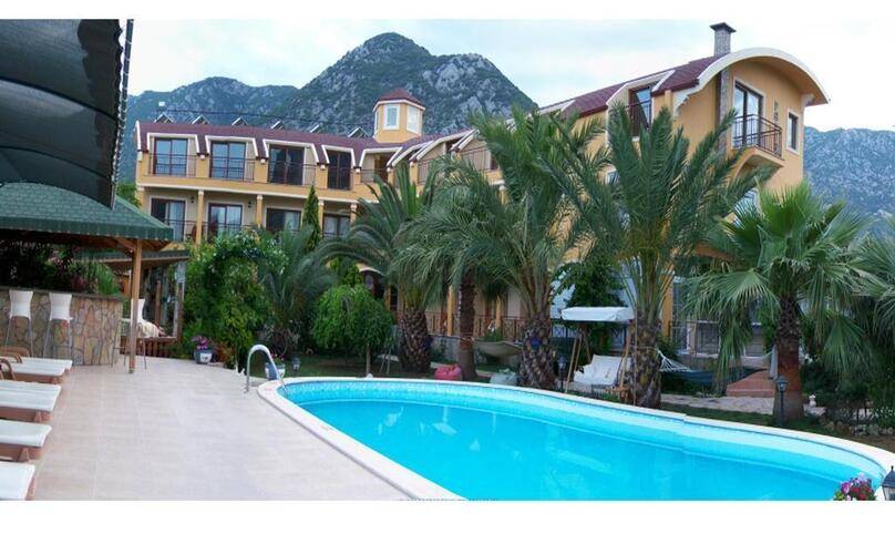 Papirus Hotel