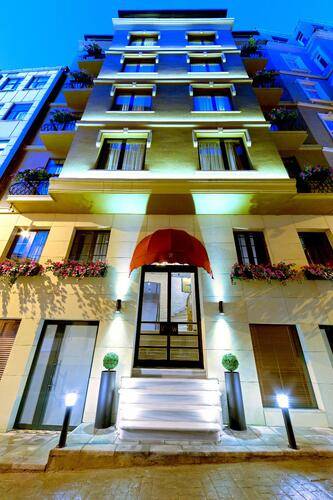 Walton Galata Hotel