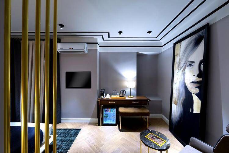 Walton Galata Hotel