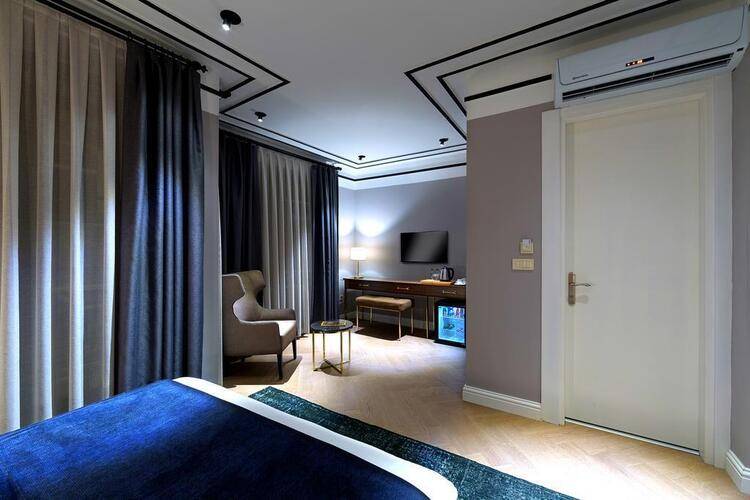 Walton Galata Hotel