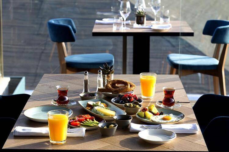 Walton Galata Hotel