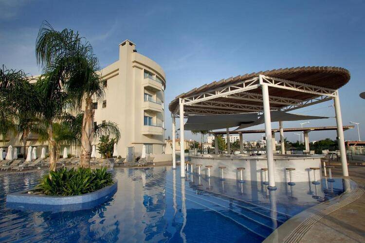 Sunrise Oasis Hotel