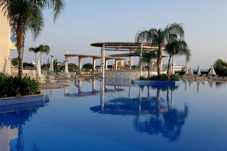 Sunrise Oasis Hotel