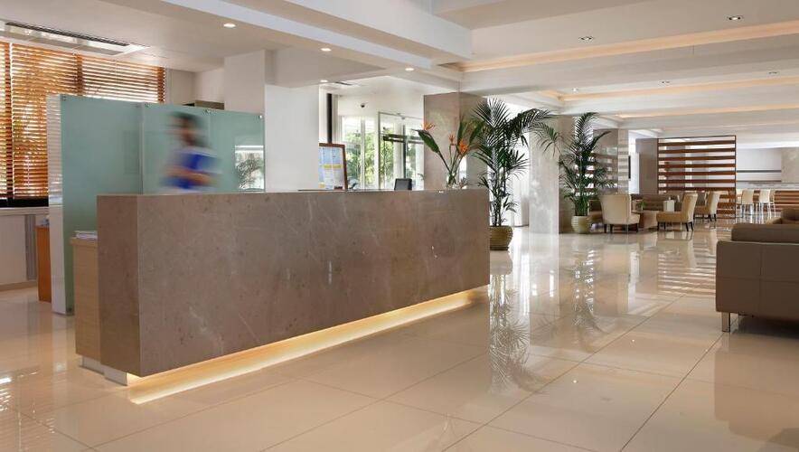 Sunrise Oasis Hotel