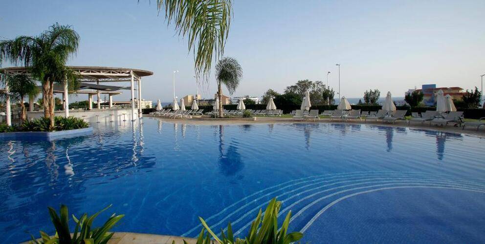 Sunrise Oasis Hotel