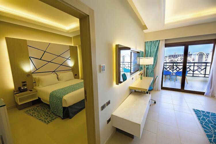 Gravity Hotel & Aquapark Sahl Hasheesh