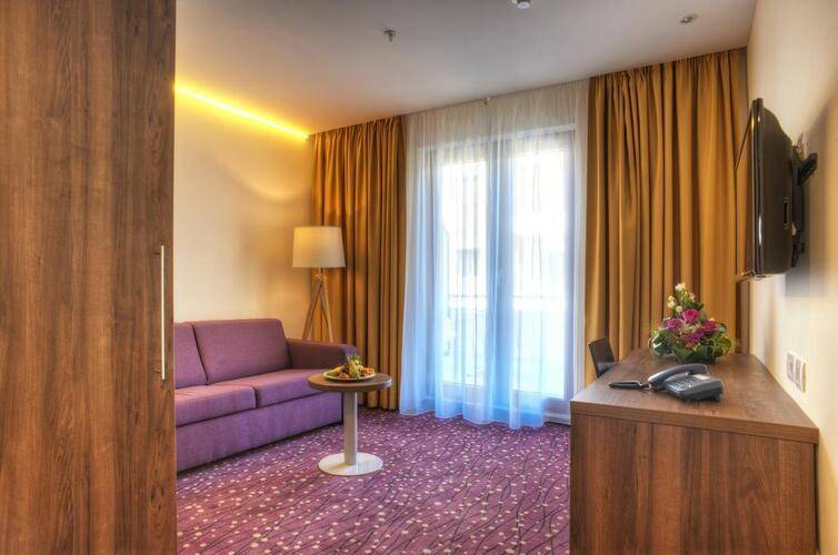Pine Hotel