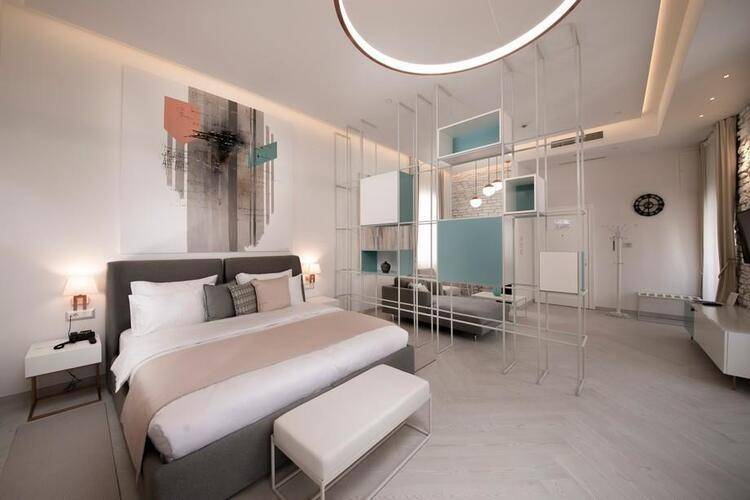 Lazure Hotel & Marina