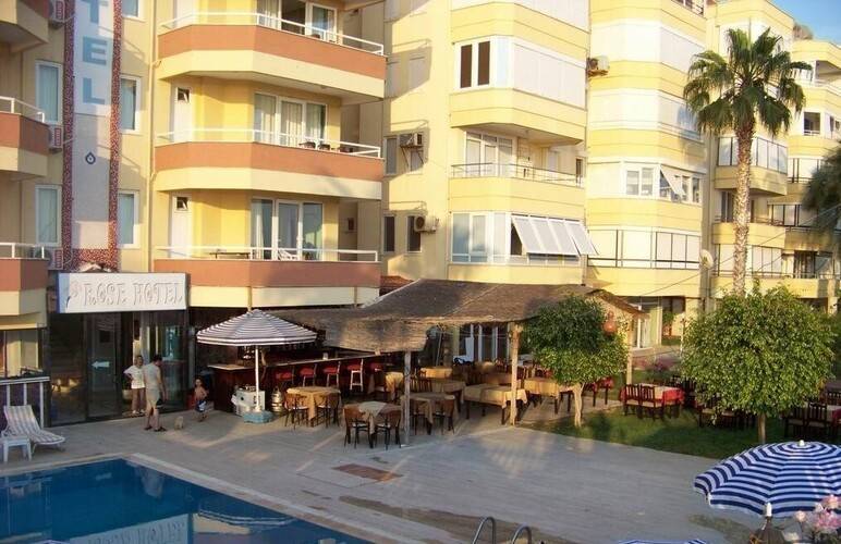 Rose Hotel