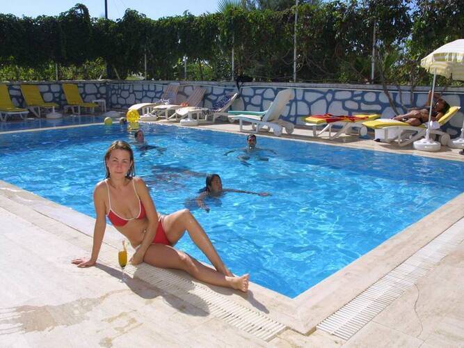 Rose Hotel