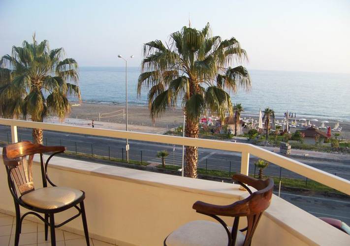 Rose Hotel