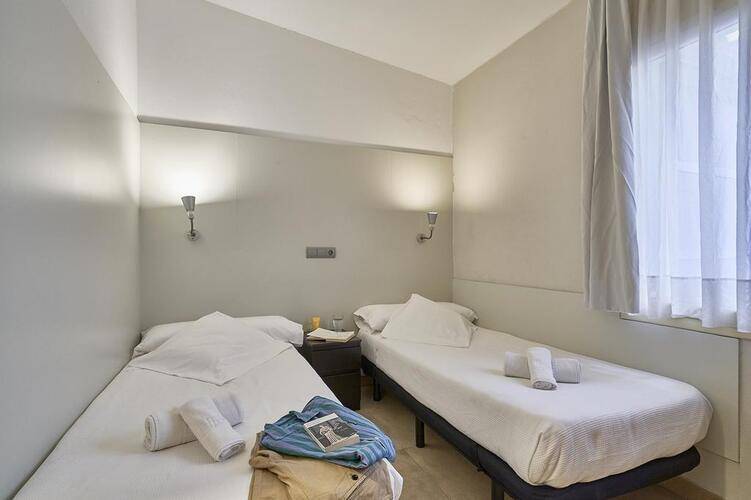 Barcelona Sants Station Apartments — фото 15