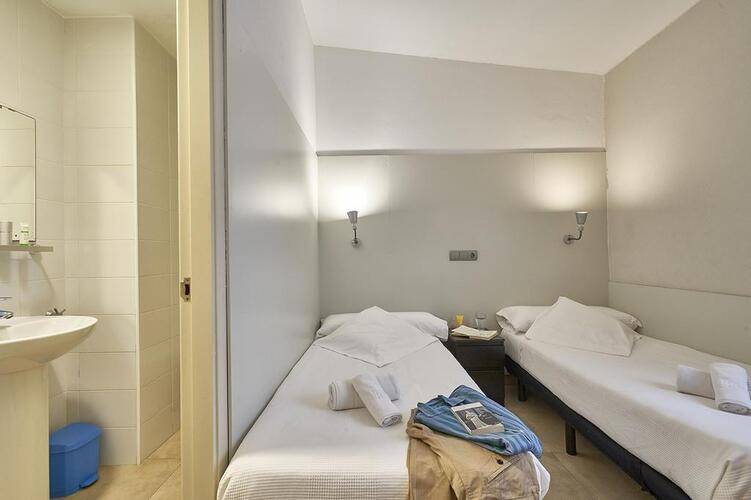 Barcelona Sants Station Apartments — фото 16