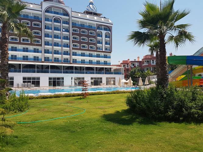 Club Hotel Ruza (Ex. Azur Resort & Spa)