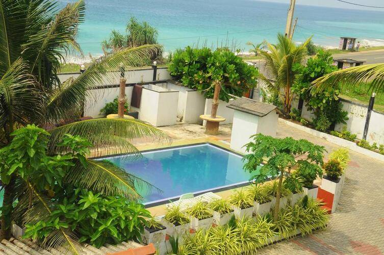Deutsch Lanka Hotel