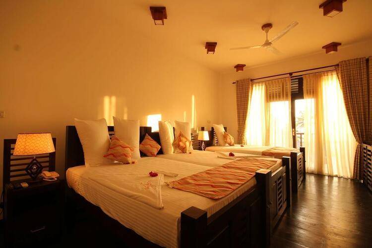 Saffron Hotel & Restaurant
