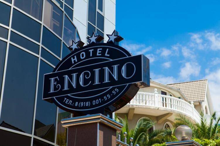 Encino Hotel