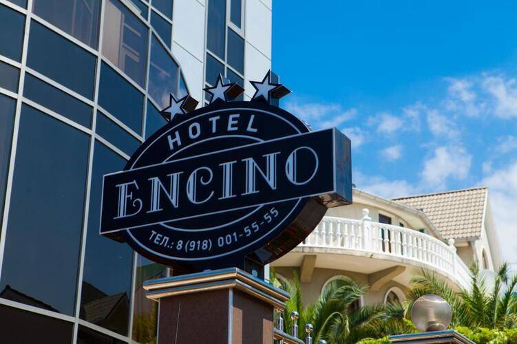 Encino Hotel