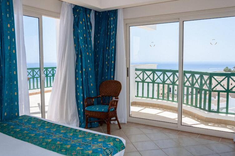 Coral Beach Resort Montazah - The View (Adults Only 18+)