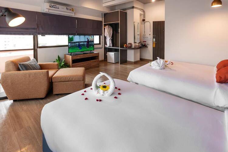 7 Days Premium Pattaya