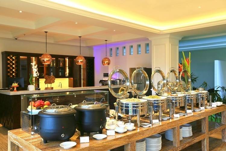 Grand Palace Hotel