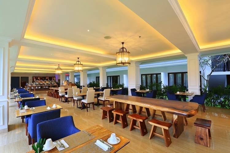 Grand Palace Hotel