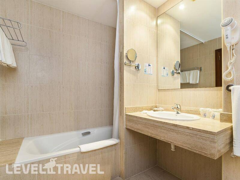 Фотография Bakour Garbi Cala Millor Hotel