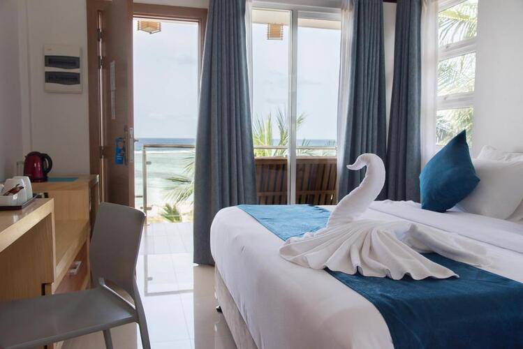 Reef Edge Thulusdhoo Guesthouse