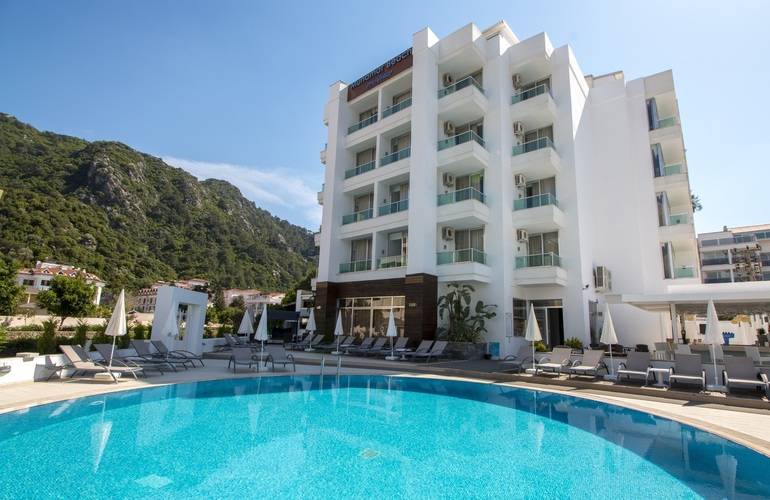 Munamar Beach Hotel & Residence (Adults Only 16+)