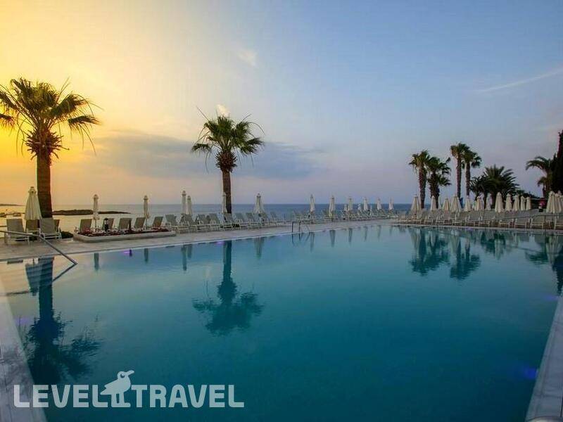 Фотография Louis Nausicaa Beach
