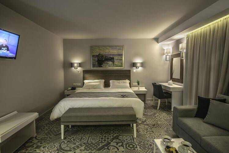 Swell Boutique Hotel