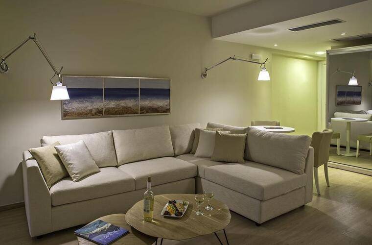 Swell Boutique Hotel