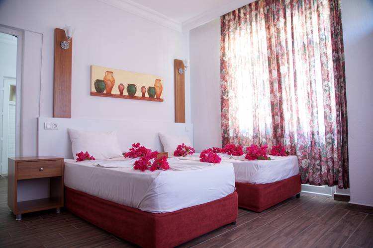 Nergos Side Hotel