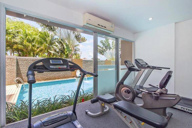 Chic Condotel Karon