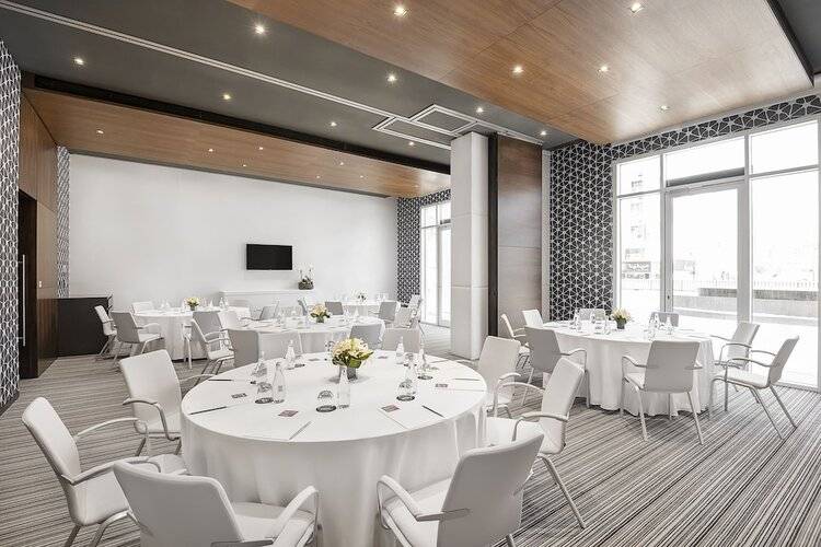 Hyatt Place Dubai, Wasl District