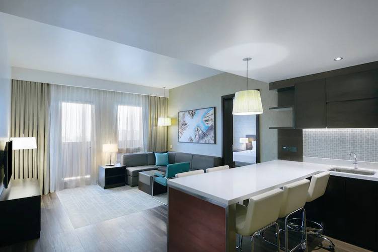 Hyatt Place Dubai, Wasl District