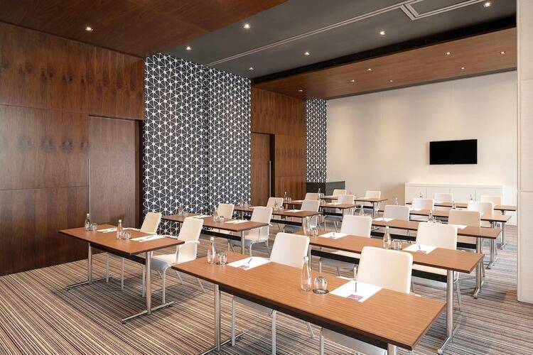 Hyatt Place Dubai, Wasl District