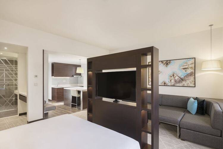 Hyatt Place Dubai, Wasl District