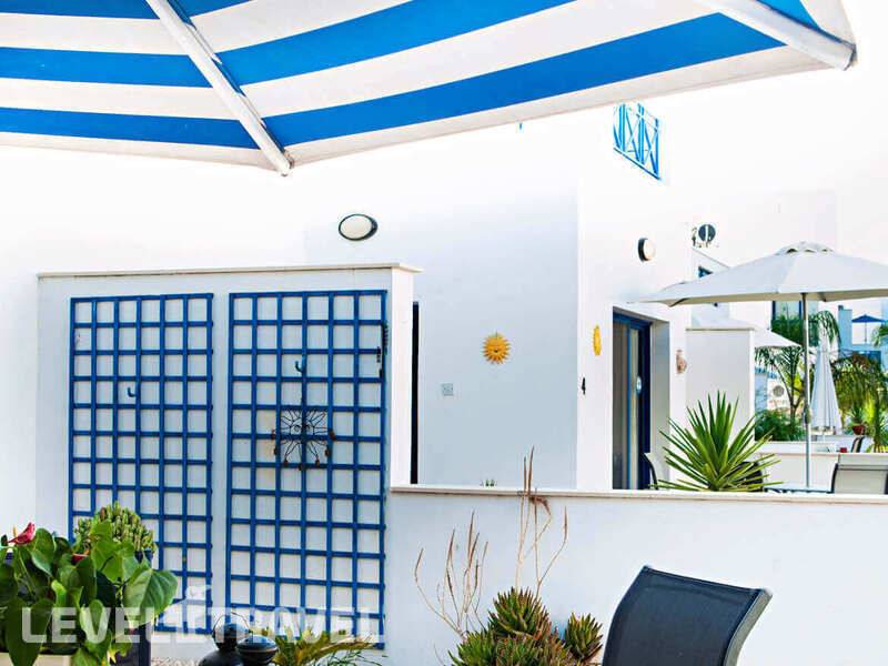 Фотография Flouressia Gardens & Villas